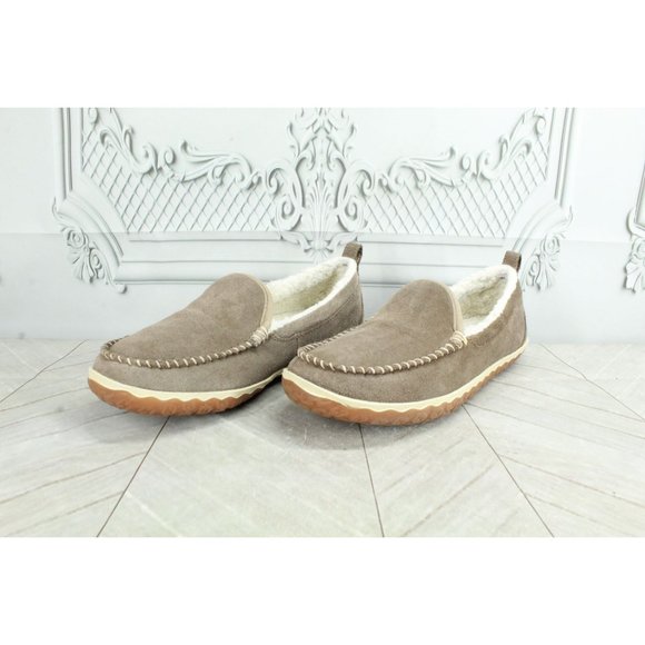 LL Bean Cement Suede Fleece Lined Mountain Moccasin Slippers Size 9 M - Picture 2 of 9